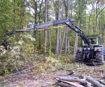 Tracteur forestier double-treuil 